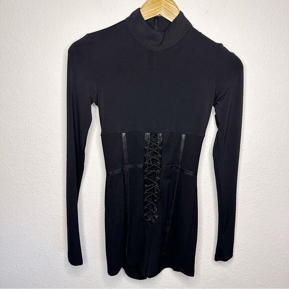 NWT Beige & Coco Strut Corset Lace Up Long Sleeve Romper in Black Size XS - Picture 4 of 11